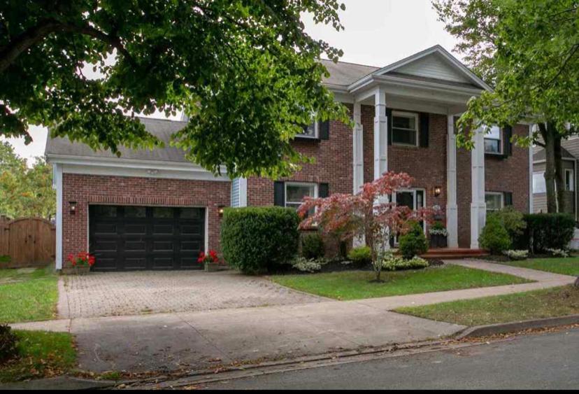 Luxury Bachelor By Halifax Waterfront,Hot Tub Apartment Exterior photo